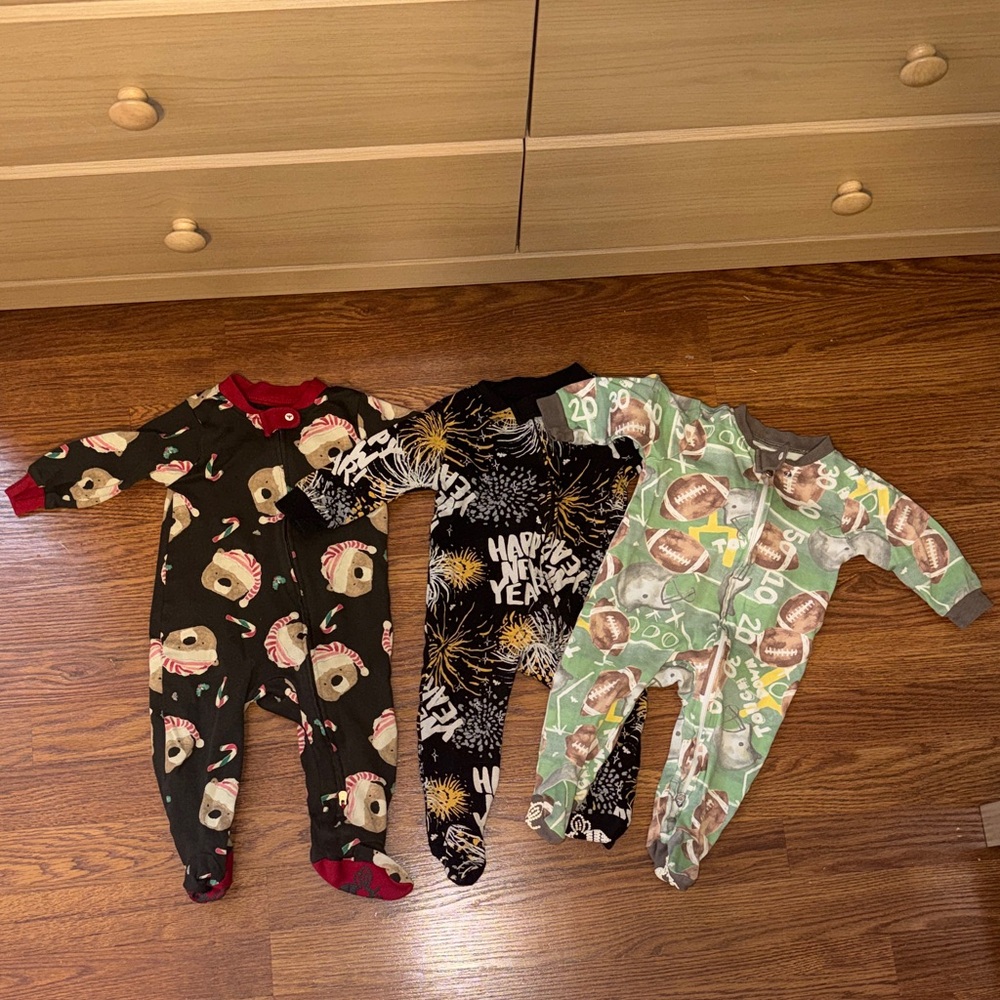 Burt's Bees Festive Kids Footies - Black, Green, Red